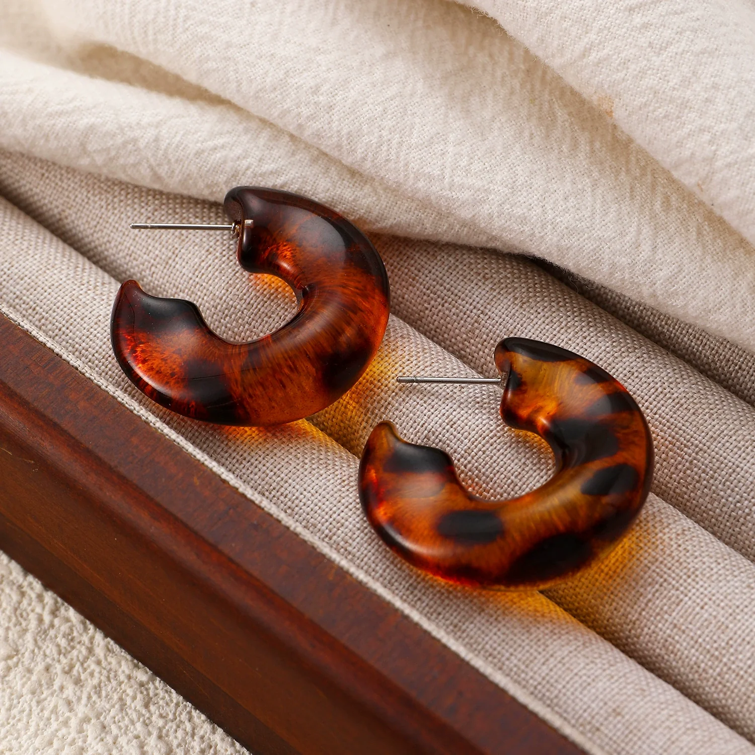 Acrylic Leopard Print Heart And Drop Shape Painted Women's Earrings Retro Style - Image 16
