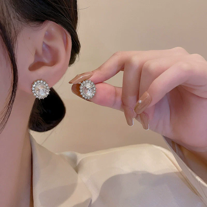 Alloy And 925 Silver Geometric Pigeon Egg Heart Earrings For Women Electroplated - Image 3