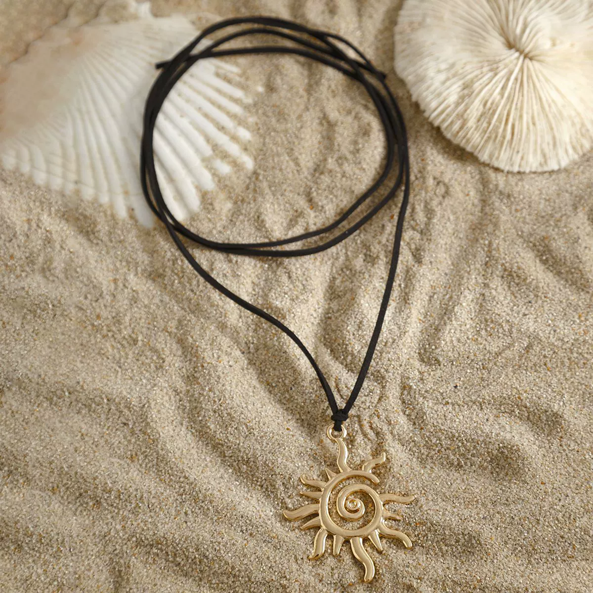 Alloy Bohemian Conch Mermaid Pendant Clavicle Necklace With Animals Zodiac Pattern And Electroplating Treatment - Image 3