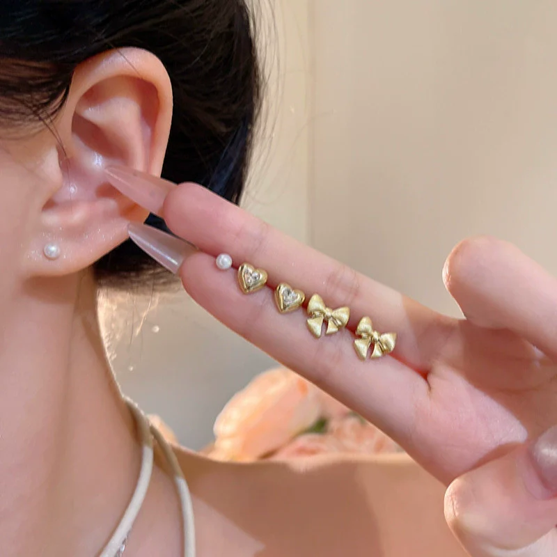 Alloy Bow Shape Electroplated Women's Minimalist Pearl Set Earrings - Image 2