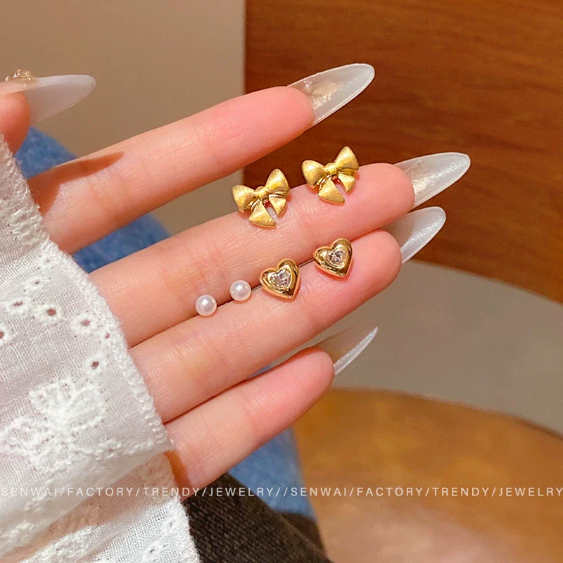 Alloy Bow Shape Electroplated Women's Minimalist Pearl Set Earrings - Image 3