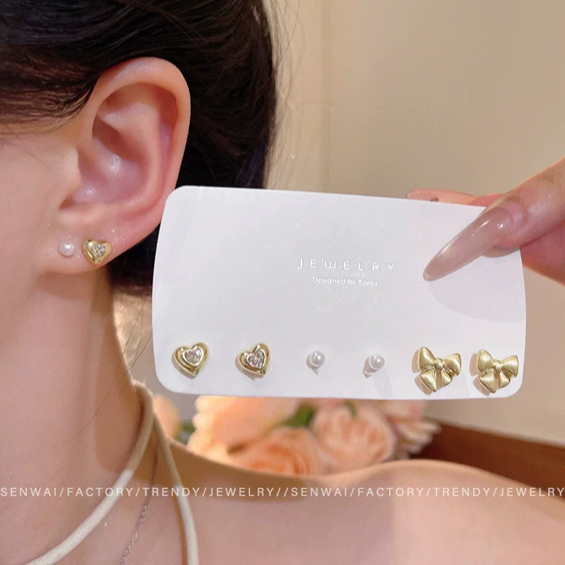 Alloy Bow Shape Electroplated Women's Minimalist Pearl Set Earrings - Image 4
