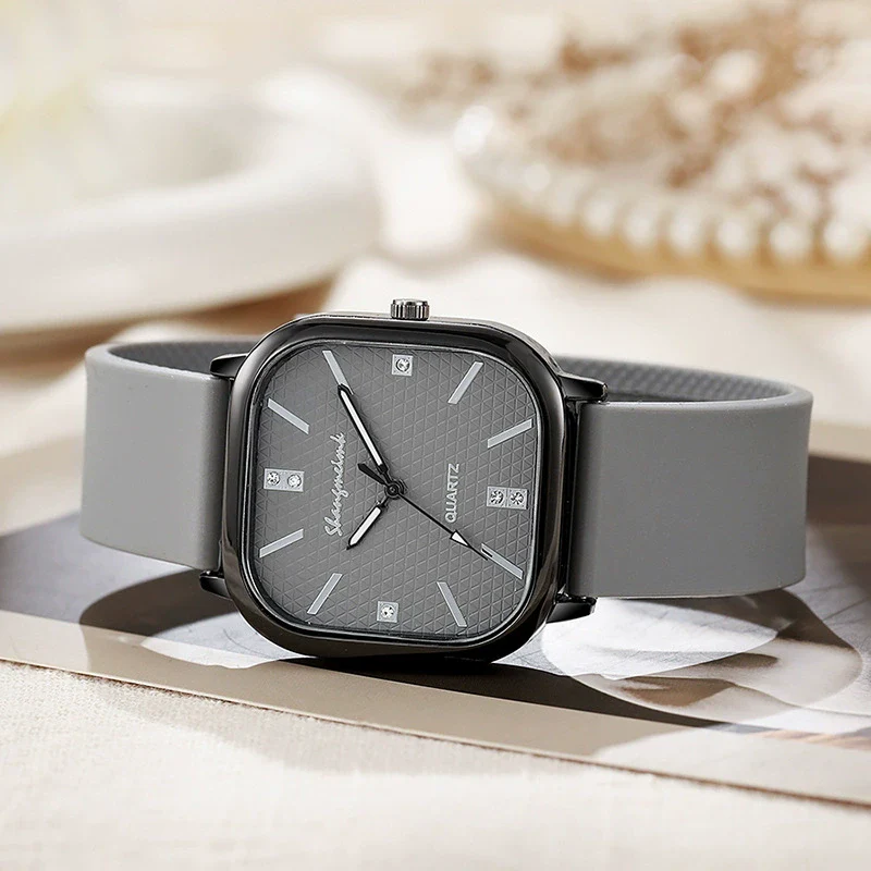 Alloy Case Silicone Strap Square Antique Electronic Quartz Unisex Watch