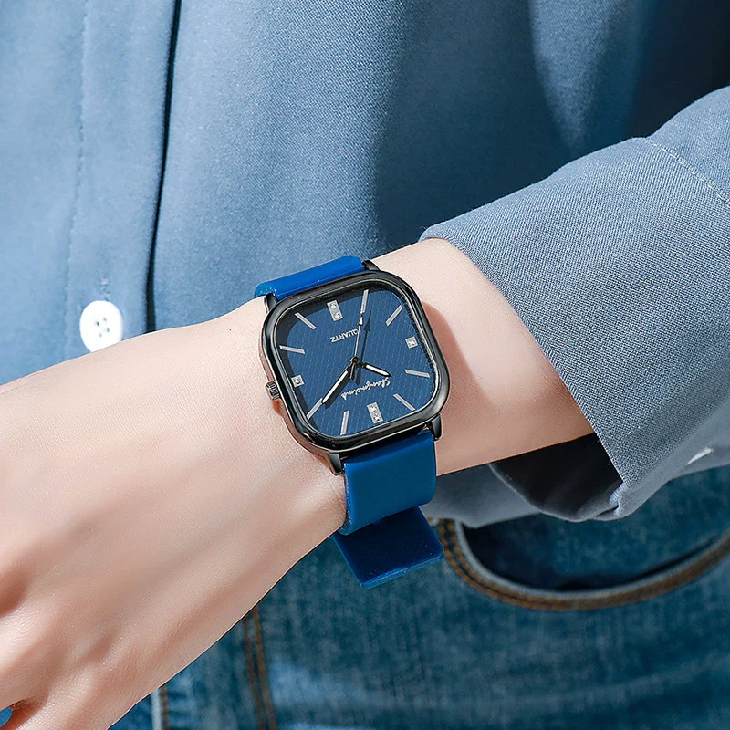 Alloy Case Silicone Strap Square Antique Electronic Quartz Unisex Watch - Image 4