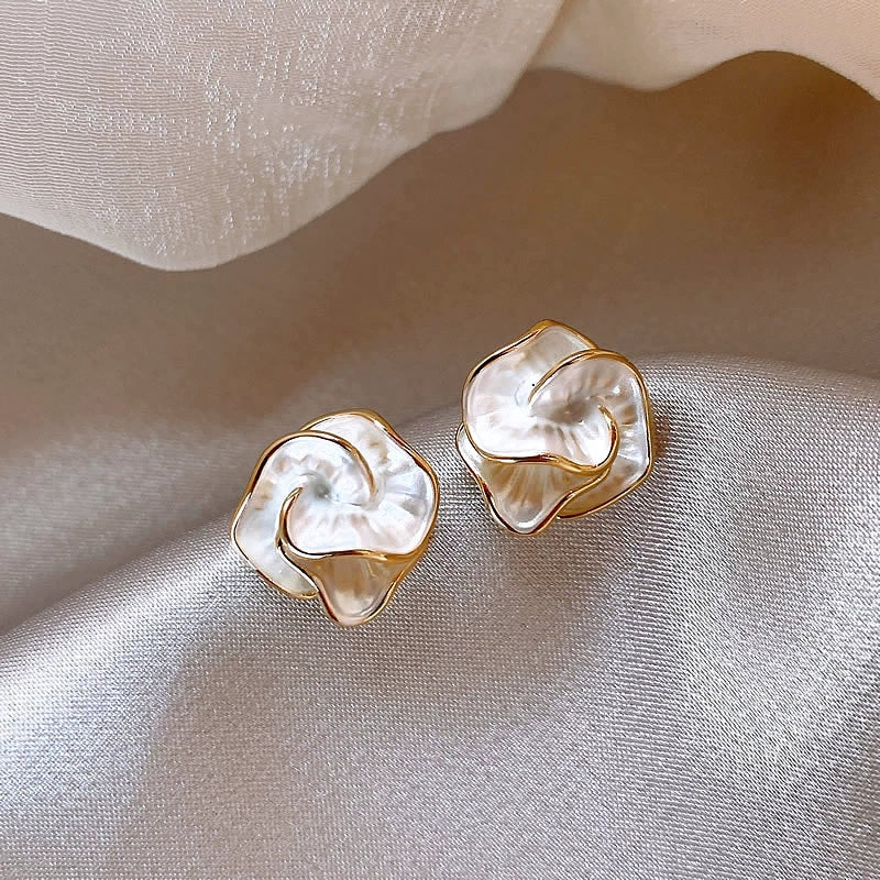 Alloy Electroplated Flower Camellia Women's Earrings - Image 4