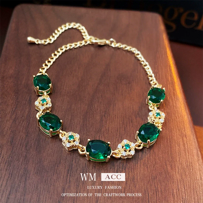 Alloy Flower Emerald Diamond Light Luxury Women's Bracelet With Gold Electroplating - Image 2