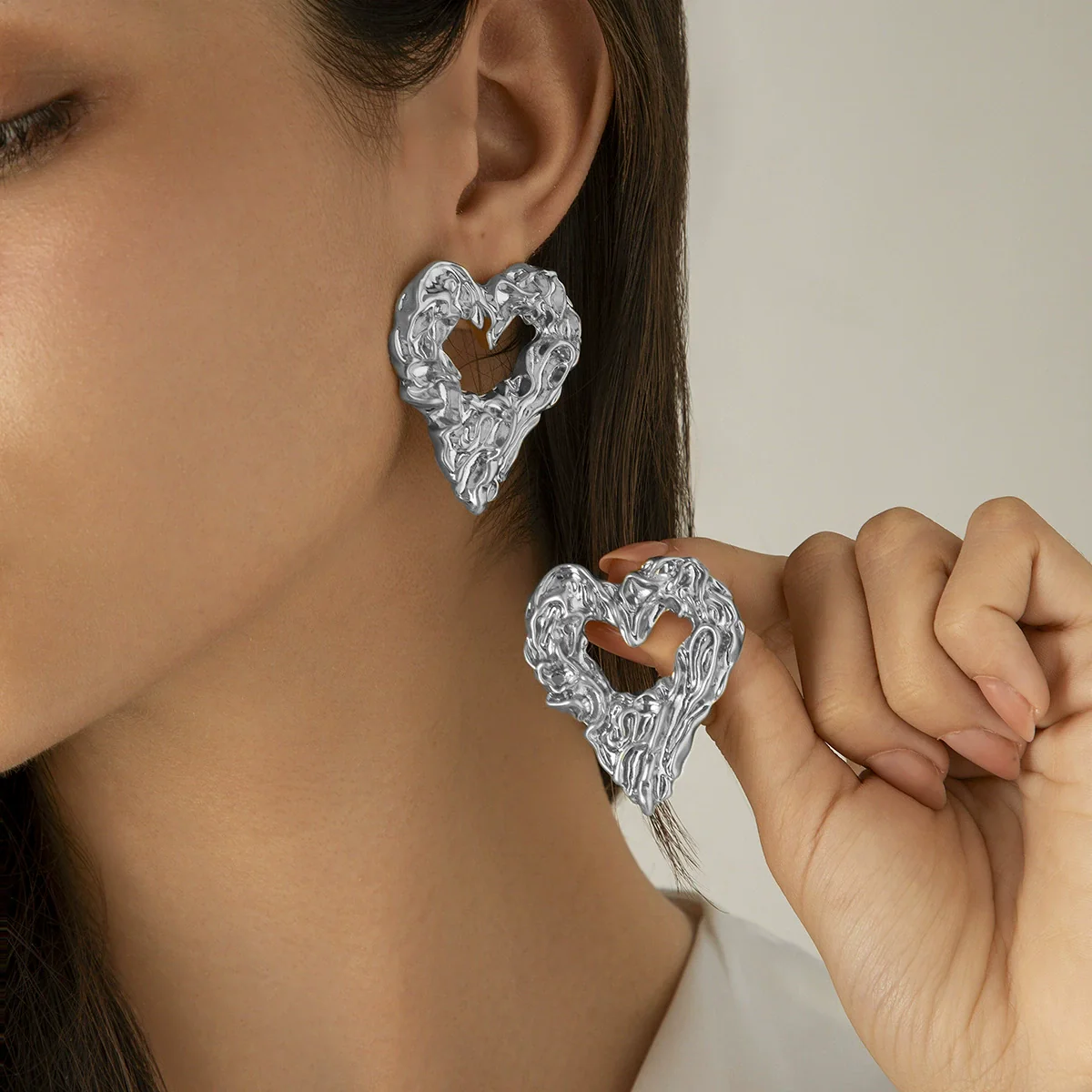 Alloy Geometric And Heart Shape Liquid Love Tassel Earrings For Women With Electroplating - Image 18