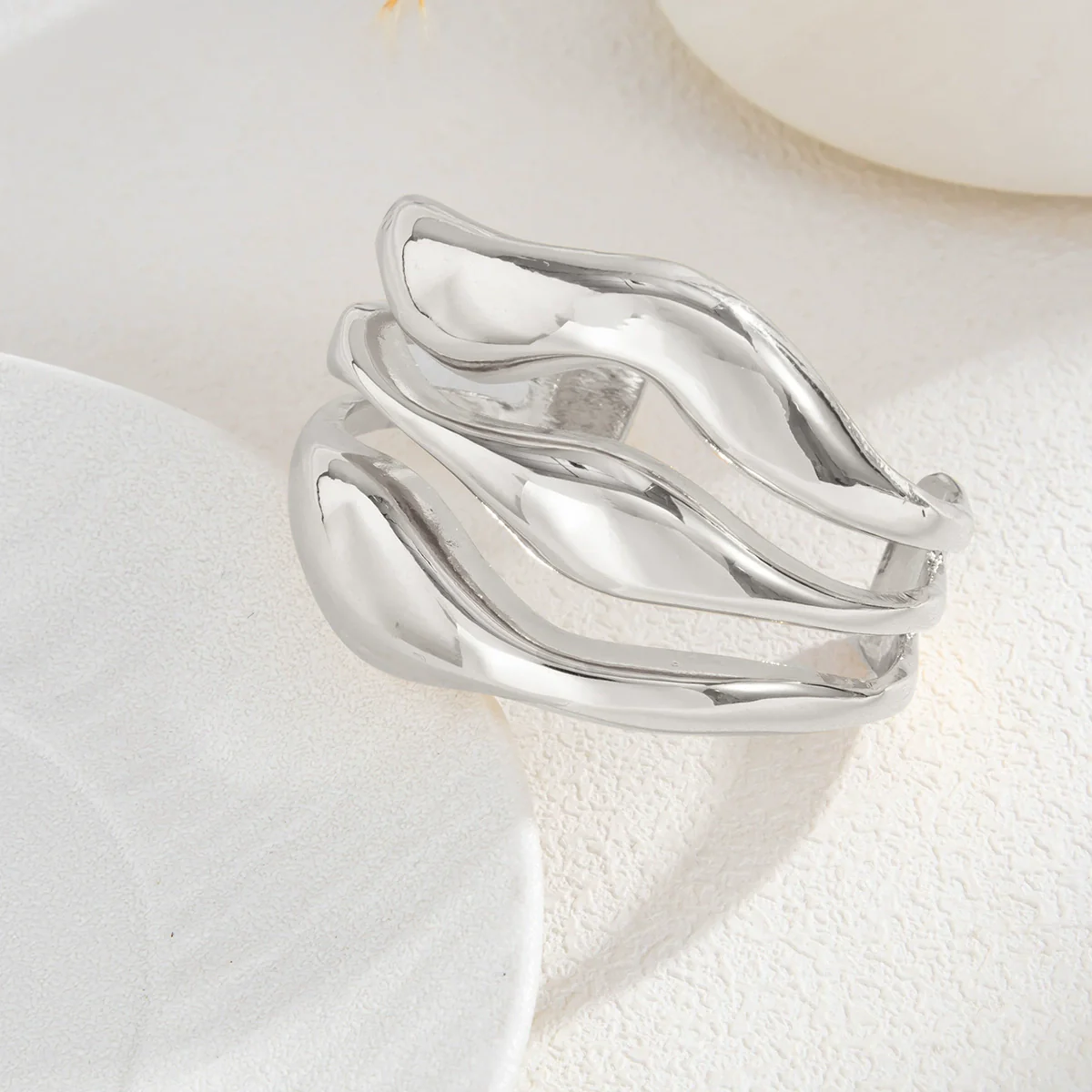 Alloy Geometric Asymmetrical Open Crystal Chain Stacked Finger Bracelet For Women With Electroplating - Image 7