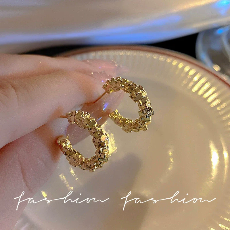 Alloy Geometric Cshaped Women's Highend Light Luxury Niche Design Electroplated Earrings - Image 7