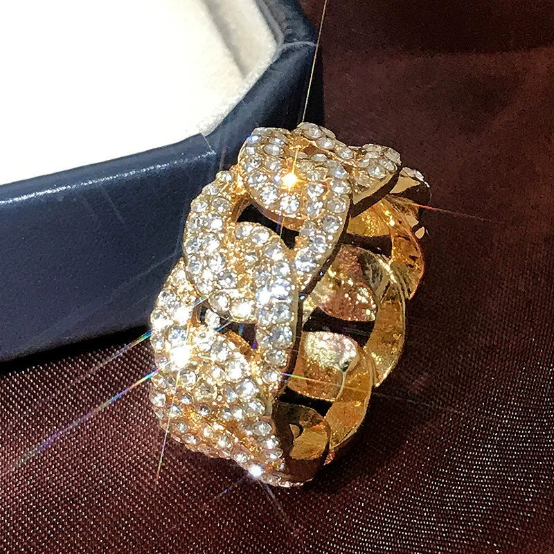 Alloy Geometric Diamond Men's Ring Hiphop Winding Chain Accessory - Image 3