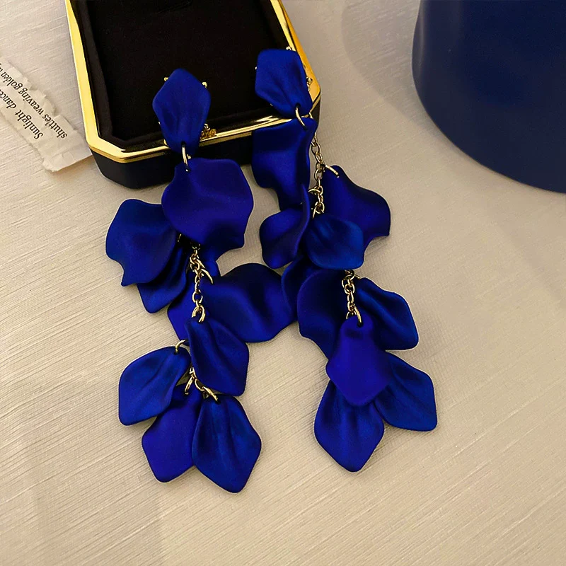 Alloy Geometric Diamond Tassel Earrings - Image 19