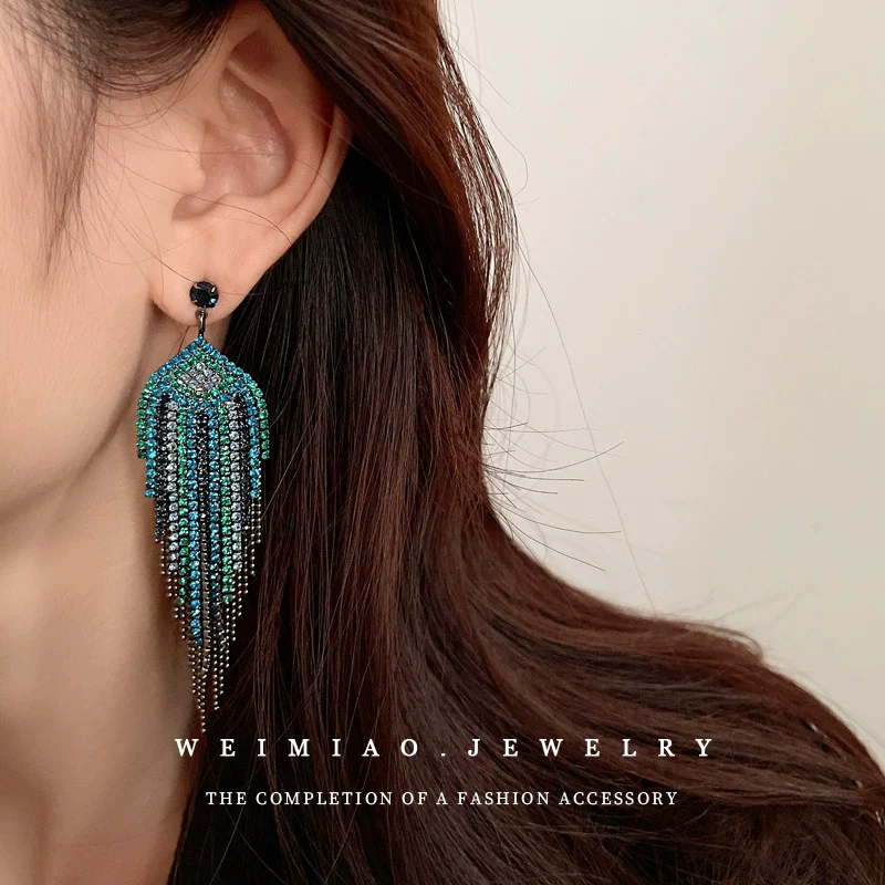Alloy Geometric Diamond Tassel Earrings - Image 2