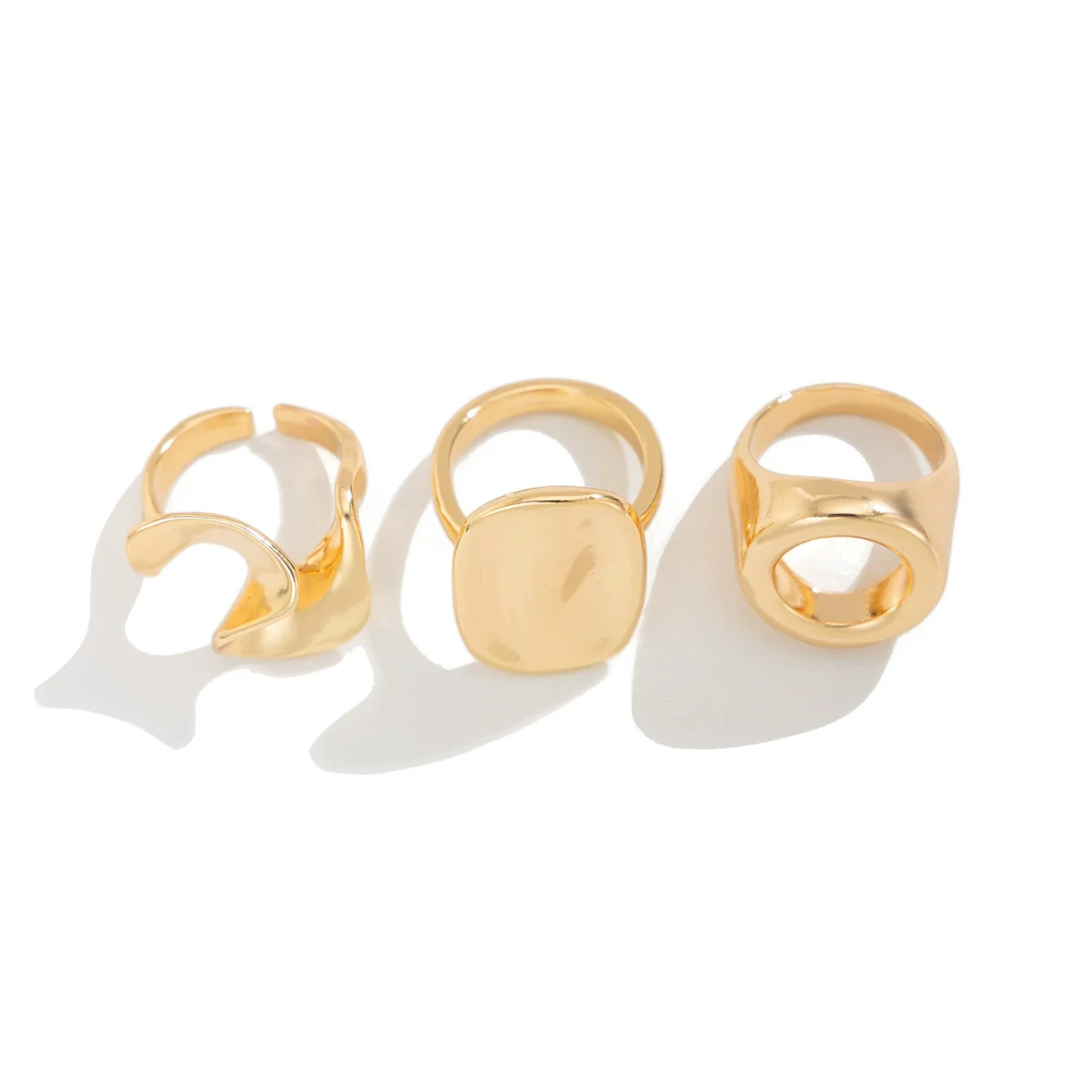 Alloy Geometric Irregular Hollow Square Design Ring For Women With Electroplating - Image 5
