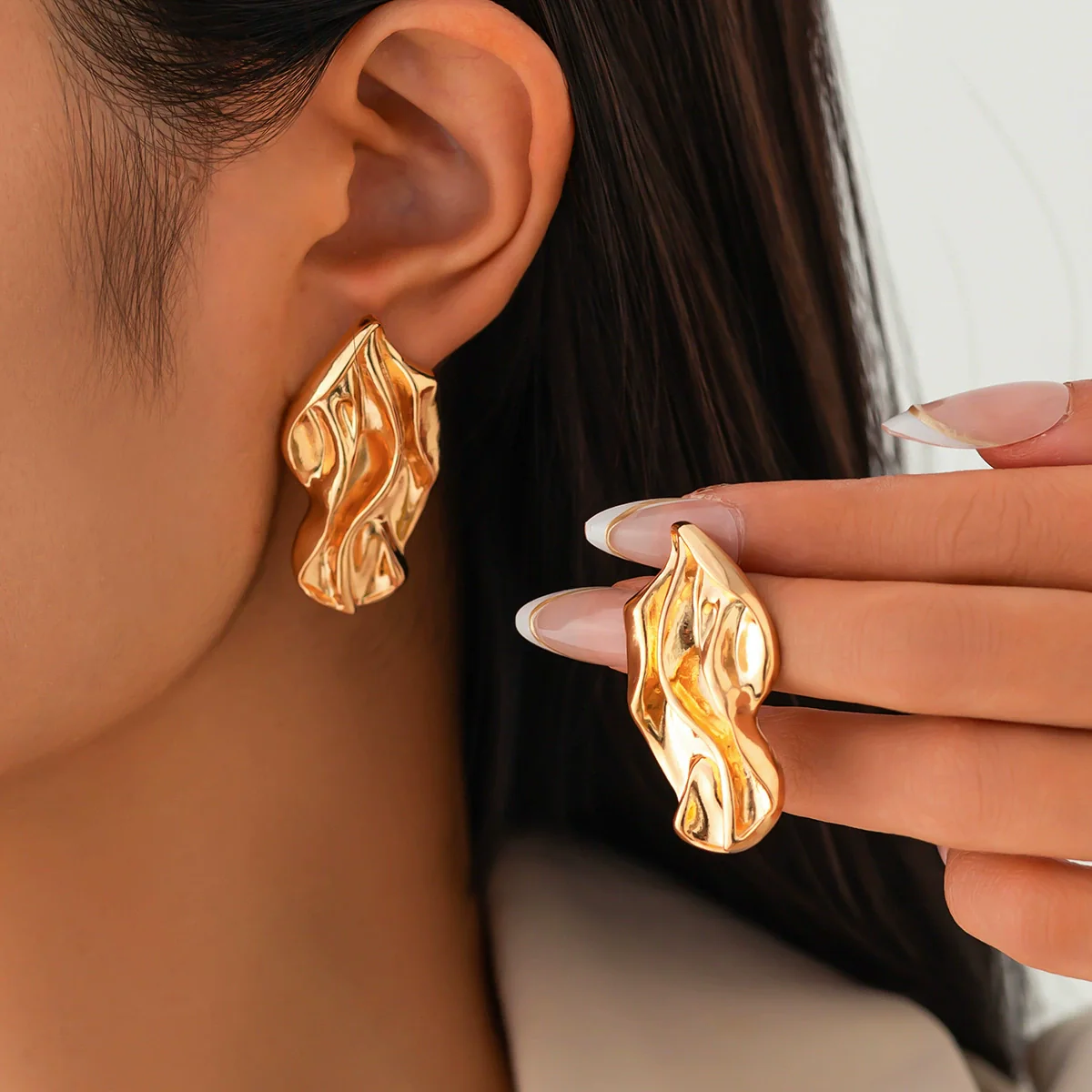 Alloy Geometric Pleated Women's Earrings With Electroplating And Stainless Steel Ear Needles - Image 7