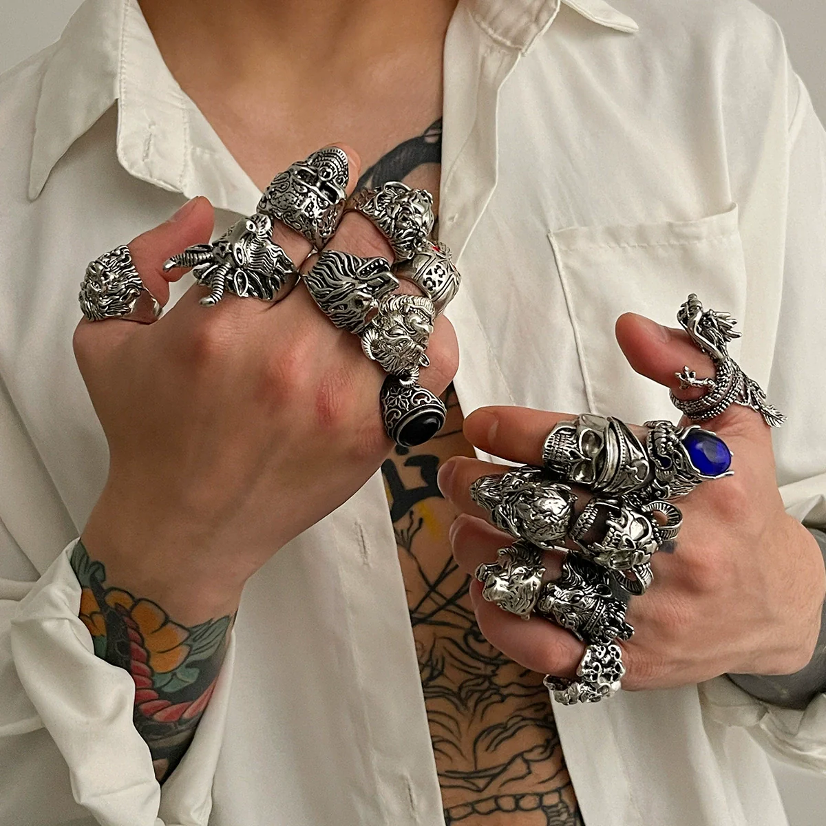 Alloy Geometric Skull Ghost Head Gem Men's Ring With Electroplating Retro Punk Style - Image 2
