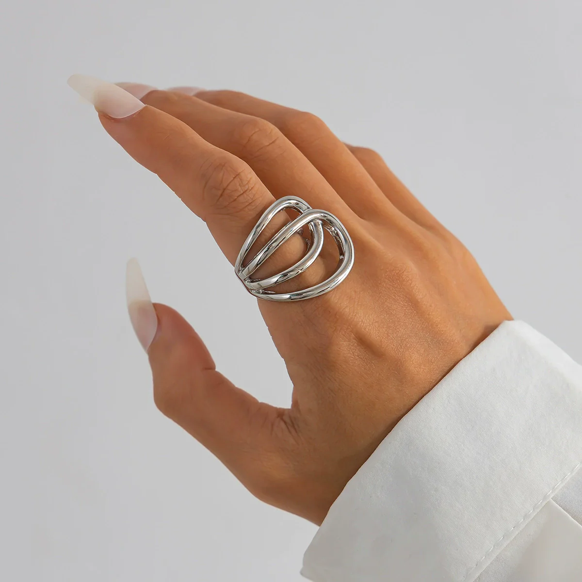 Alloy Glossy Leaf Spring Asymmetrical Pleated Wing Electroplated Geometric Personality Bracelet - Image 13