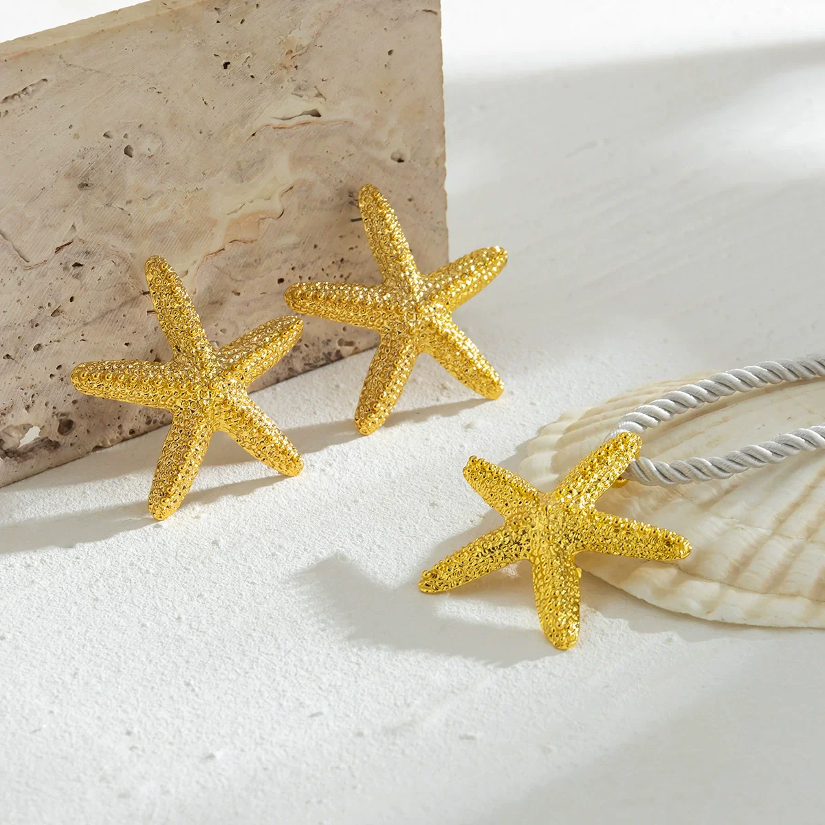 Alloy Handmade Star Shape Women's Necklace - Image 4