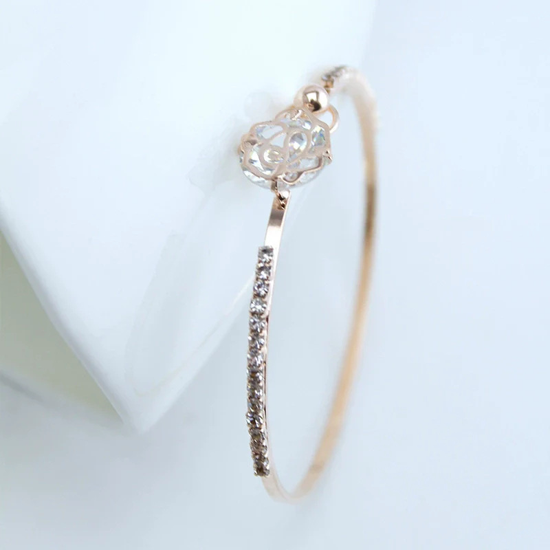 Alloy Heart Pattern Diamond Styling Hollow Rose Women's Bracelet - Image 4