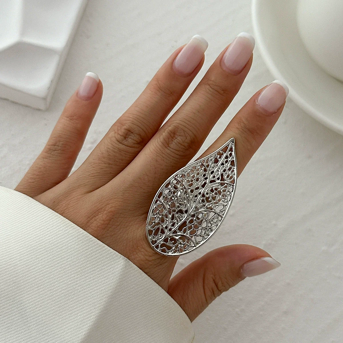 Alloy Imitation Pearl Open Ring Asymmetrical Cut Out Winding Geometric Niche Style Electroplated For Women - Image 13