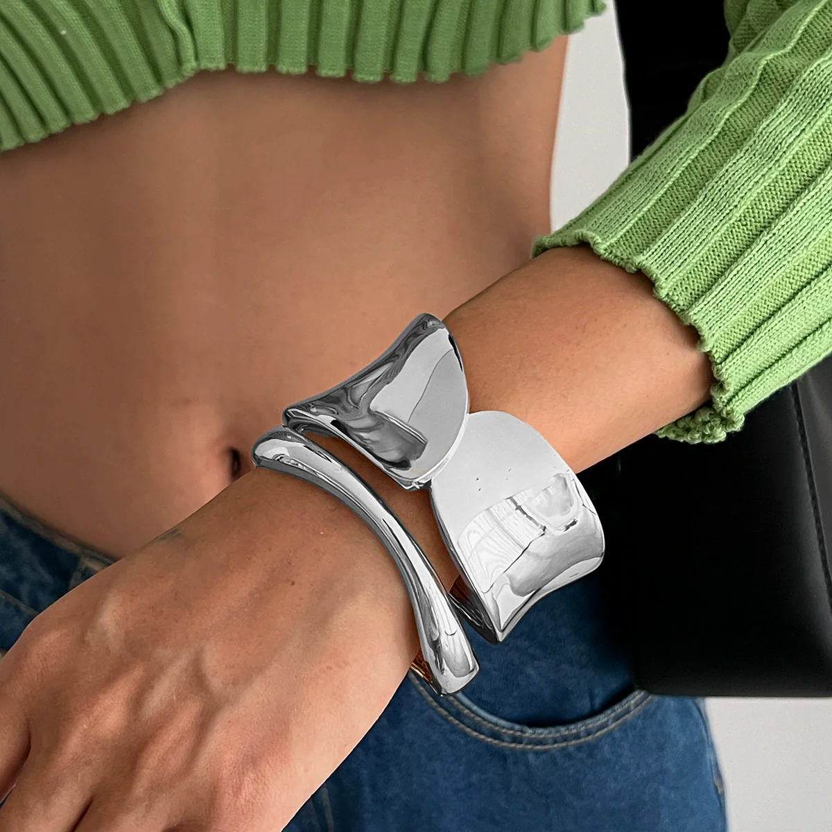 Alloy Punk Geometric Electroplated Wide Open Bracelet For Women - Image 2