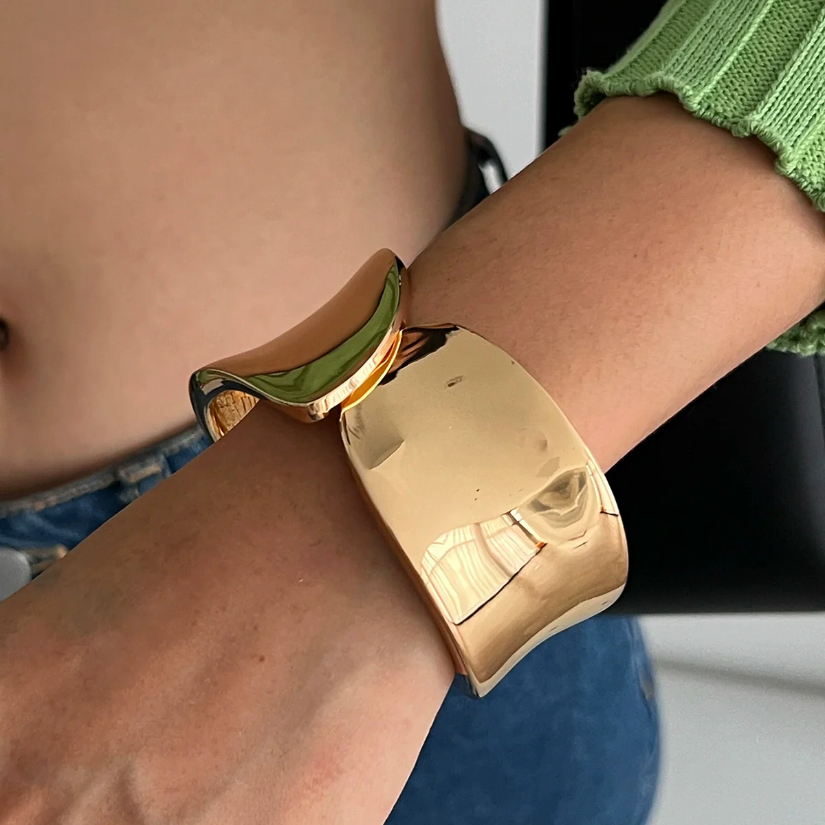 Alloy Punk Geometric Electroplated Wide Open Bracelet For Women - Image 3