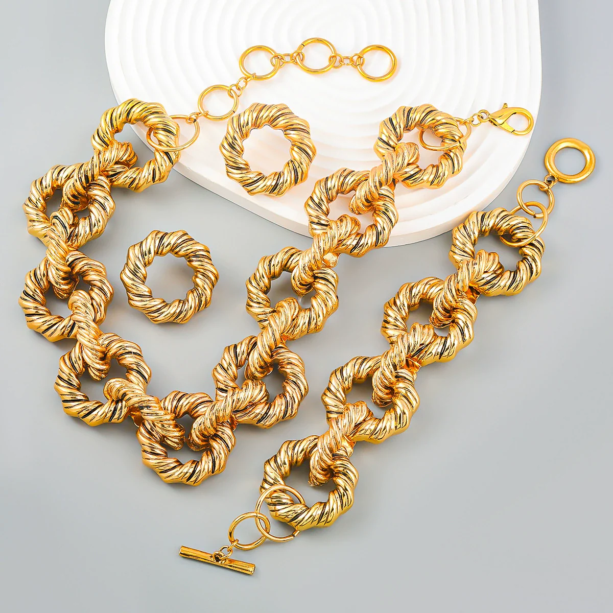Alloy Retro Geometric Jewelry Set For Women Including Earrings Bracelet And Necklace With Electroplating
