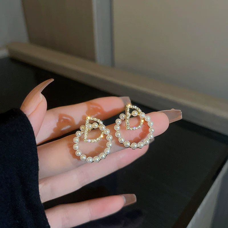 Alloy Silver Zircon Letter Earrings Electroplating High Sense Fashion Niche Simple Allmatch Women's Earrings - Image 15