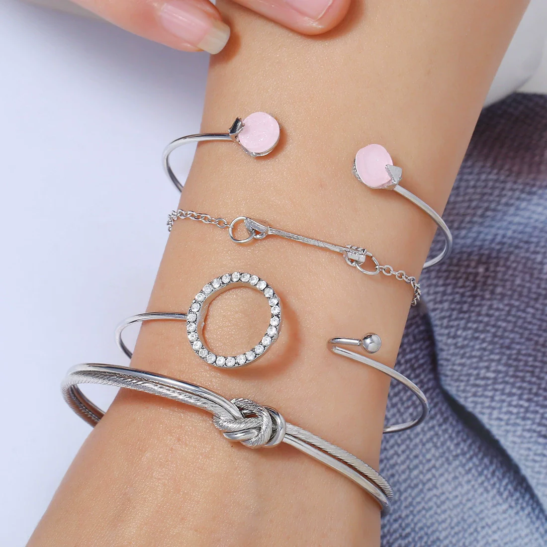 Alloy Simple Geometric Leaf Arrow Women's Bracelet With Diamond Inlaid Artificial And Semiprecious Stones - Image 8