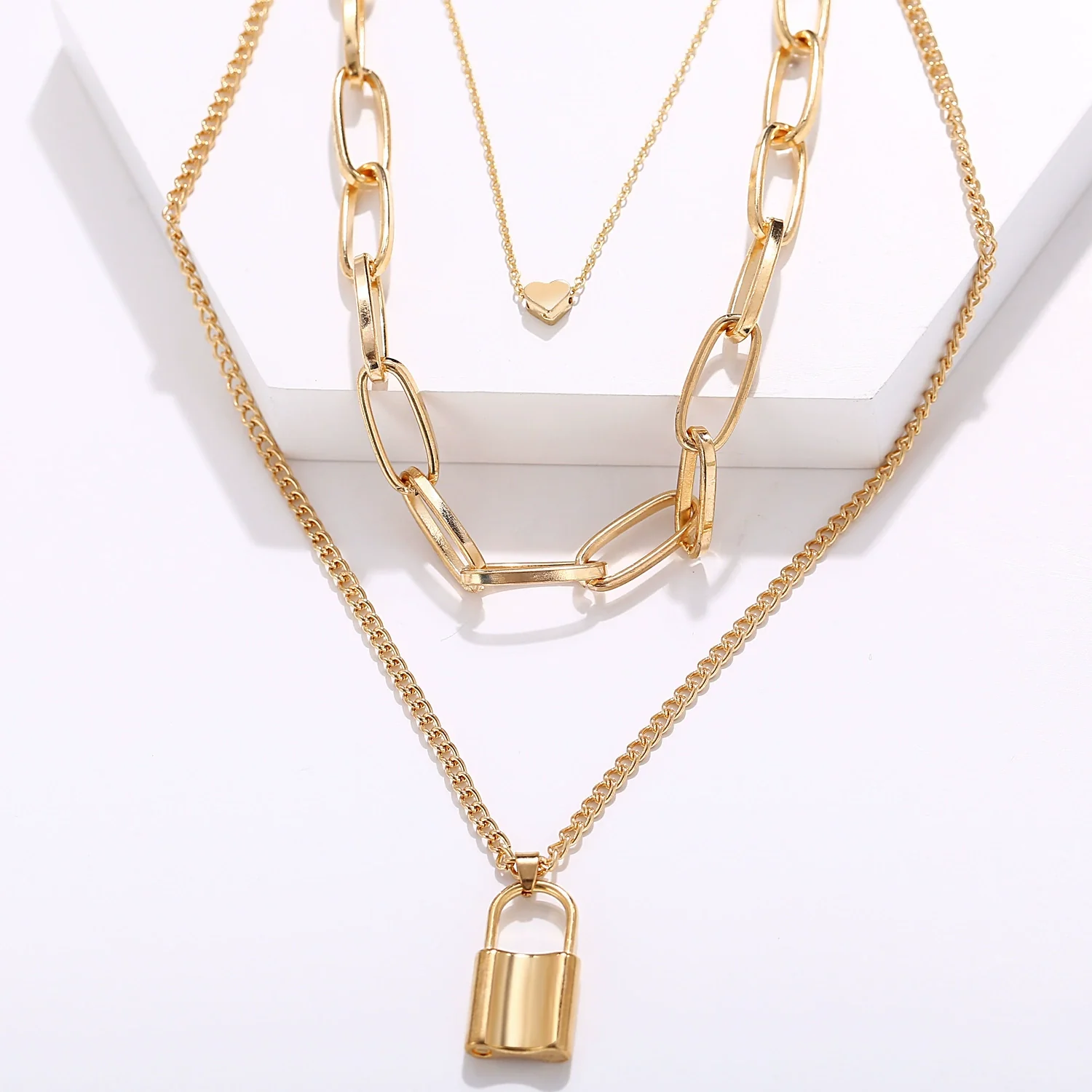 Alloy Simple Peach Lock Pendant Necklace Creative Retro Multilayer With Electroplating - Image 3