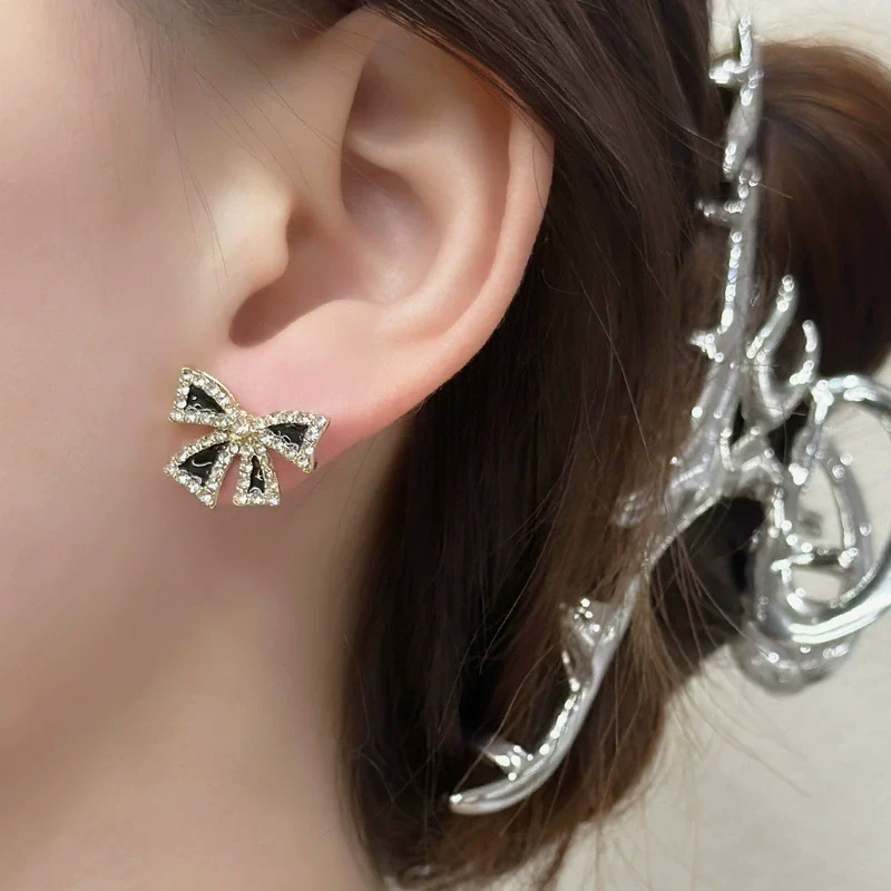 Alloy Stainless Steel Electroplating Bow Earrings For Women - Image 4