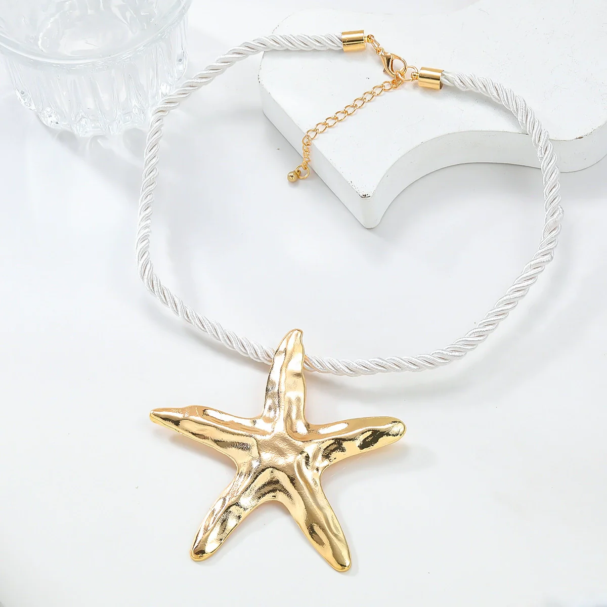 Alloy Starfish Women's Necklace With Geometric Style And Electroplating Treatment - Image 3