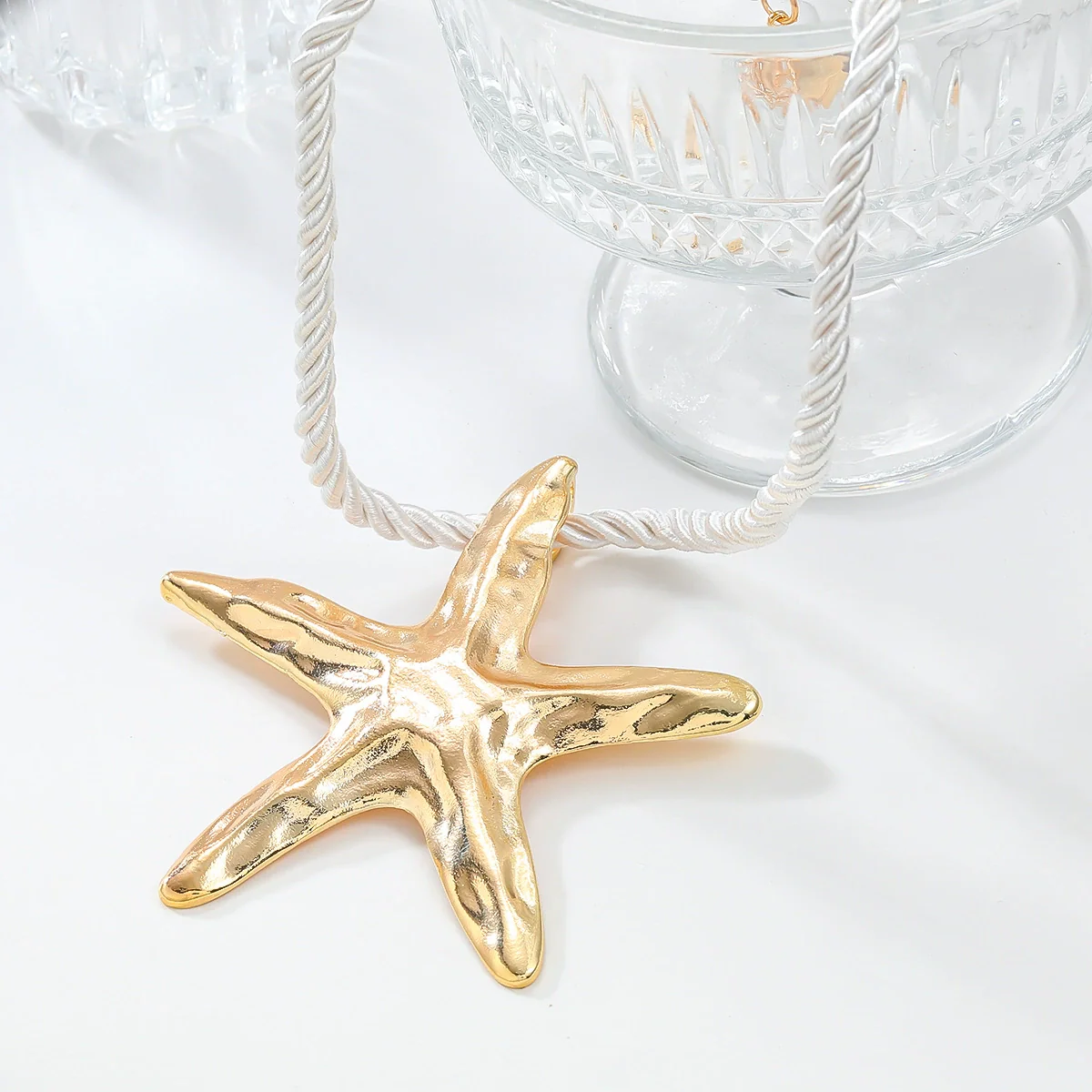 Alloy Starfish Women's Necklace With Geometric Style And Electroplating Treatment - Image 4