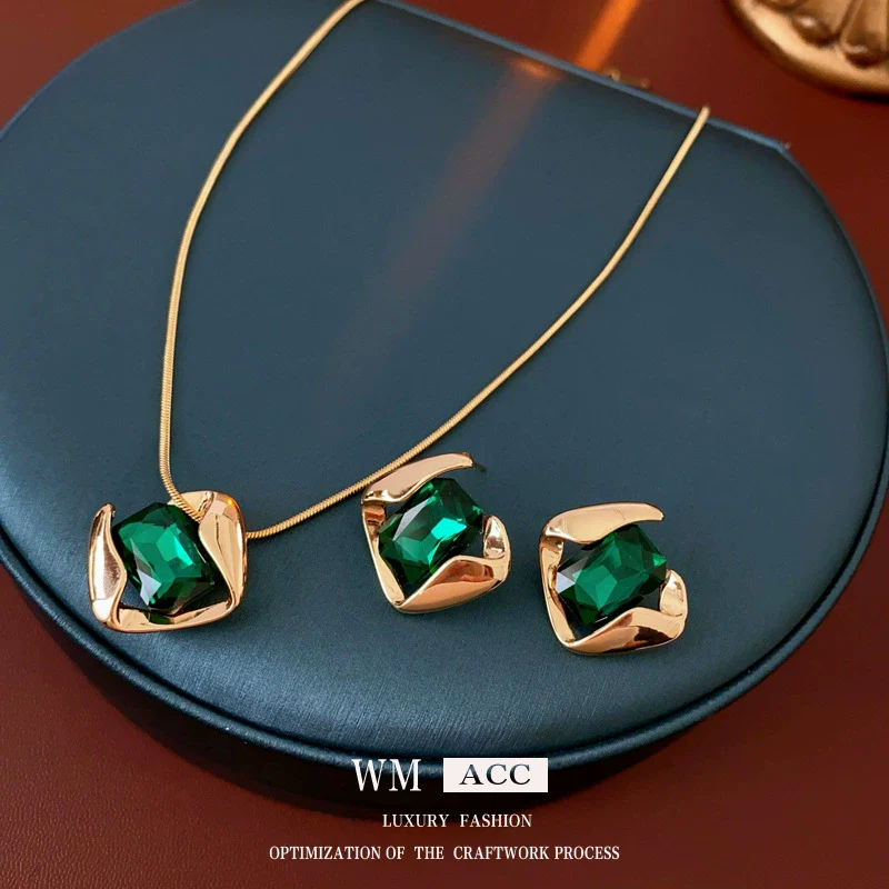 Alloy Titanium Steel Square Electroplating Sophisticated Geometric Women's Earrings And Necklaces Fashion Set - Image 3