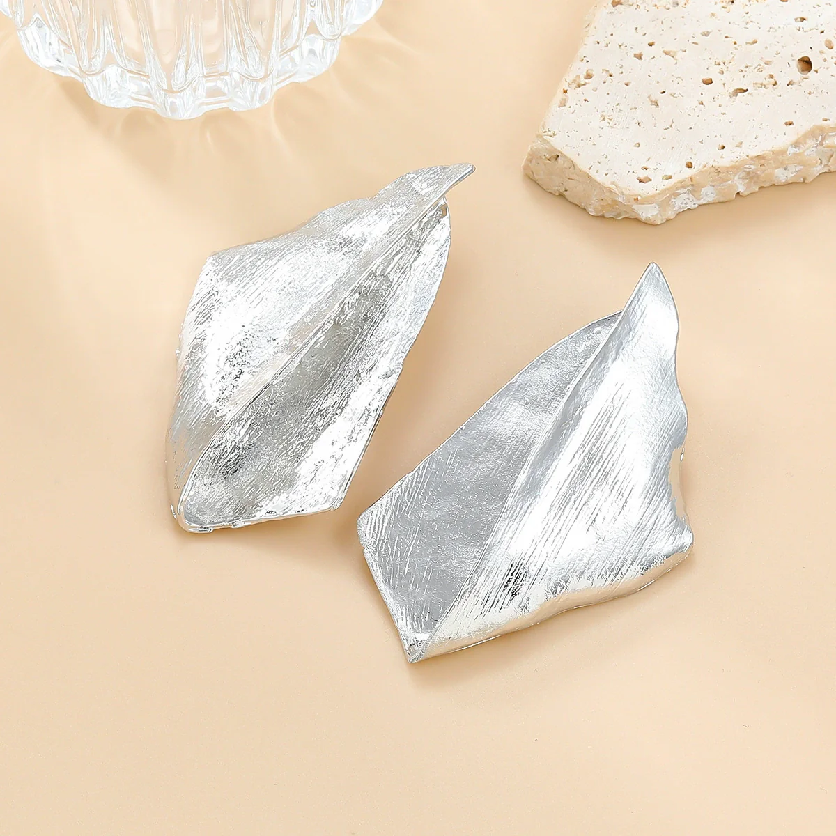 Alloy Women's Exaggerated Three Dimensional Geometric Metal Earrings With Electroplating - Image 4