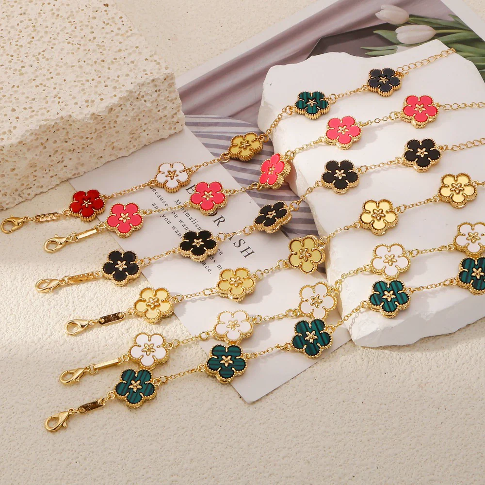 Alloy Women's Geometric Five Gold Flower Four Leaf Clover Electroplated Bracelet - Image 4
