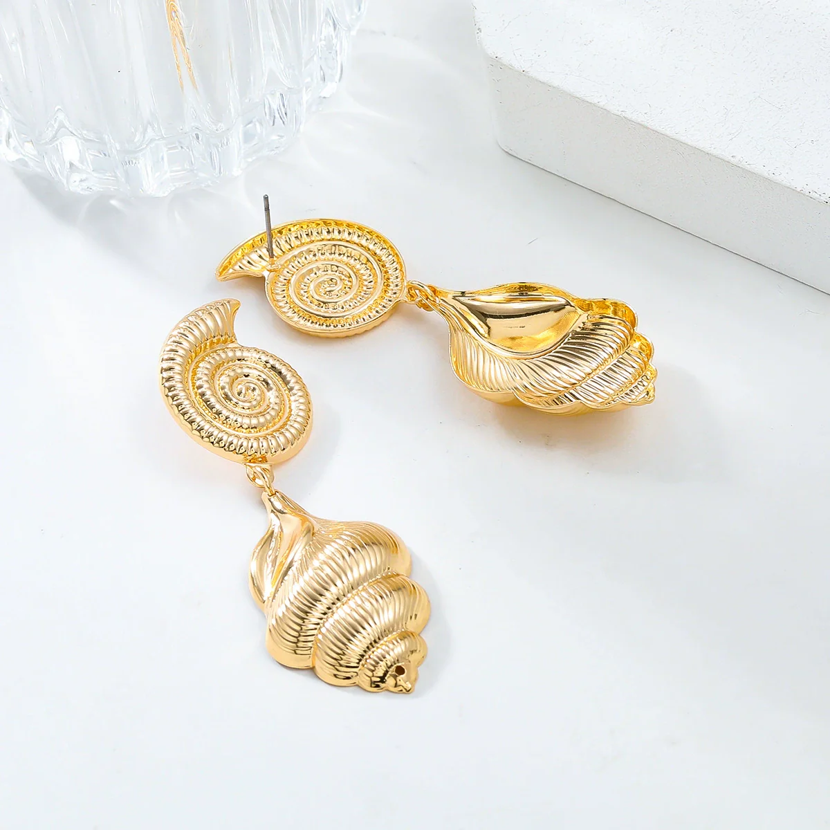 Alloy Women's Multilayer Conch Earrings With Geometric Animal And Zodiac Patterns And Electroplating Process - Image 4