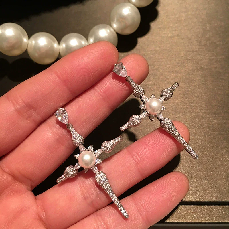 Baroque Geometric Copper Imitation Pearl Women's Cross Earrings