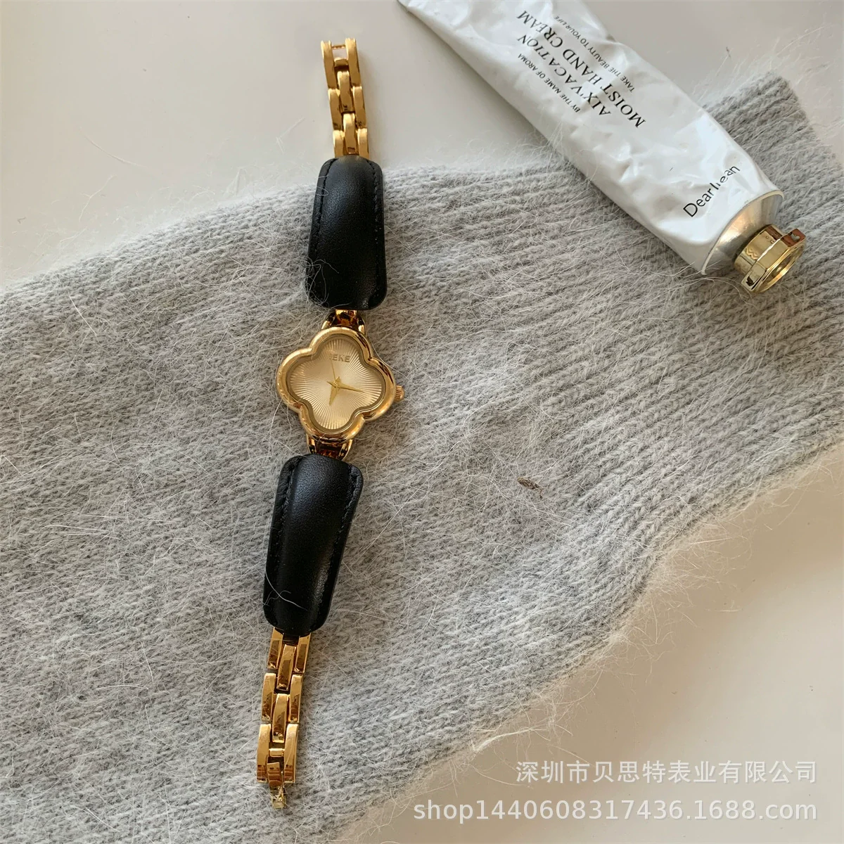 Belt Bracelet Watch Women Medieval Style Alloy Stainless Steel Four Leaf Clover Flower Shape - Image 4