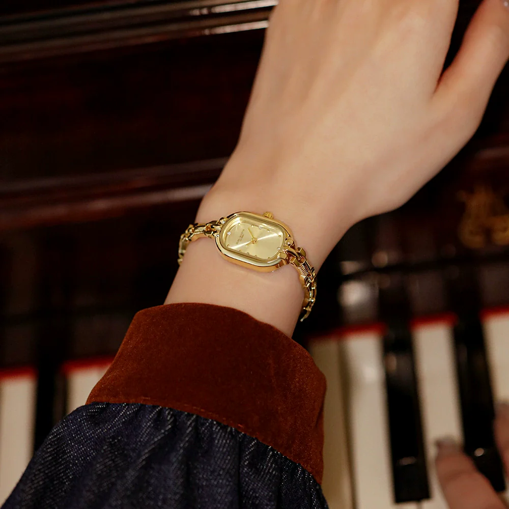 Bracelet Watch Alloy Gold Oval Medieval Retro Literary Fashion Women's Quartz Watch - Image 2
