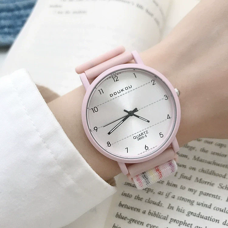 Casual Alloy Case Round Dial Pointer Watch With Pin Buckle For Women And Men - Image 2
