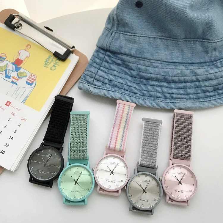 Casual Alloy Case Round Dial Pointer Watch With Pin Buckle For Women And Men - Image 5
