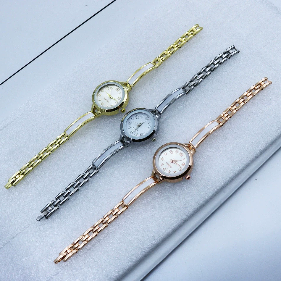 Casual Female Quartz Watch Alloy Strap Round Dial