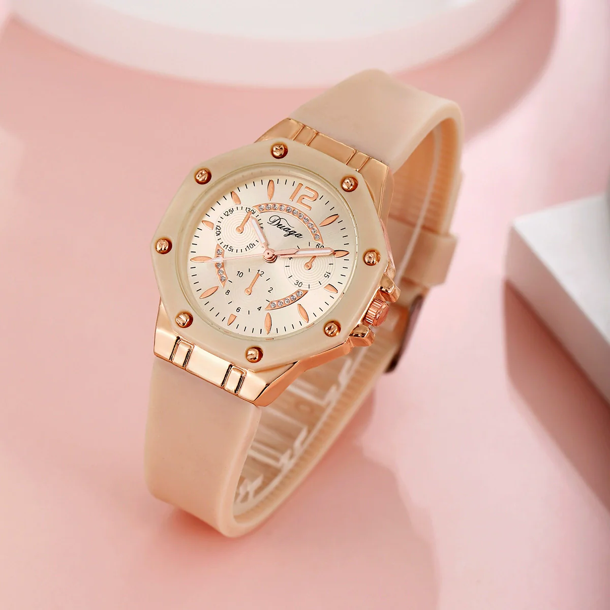 Casual Versatile Style Silicone Strap Quartz Watch For Men With Alloy Case And Round Dial - Image 2