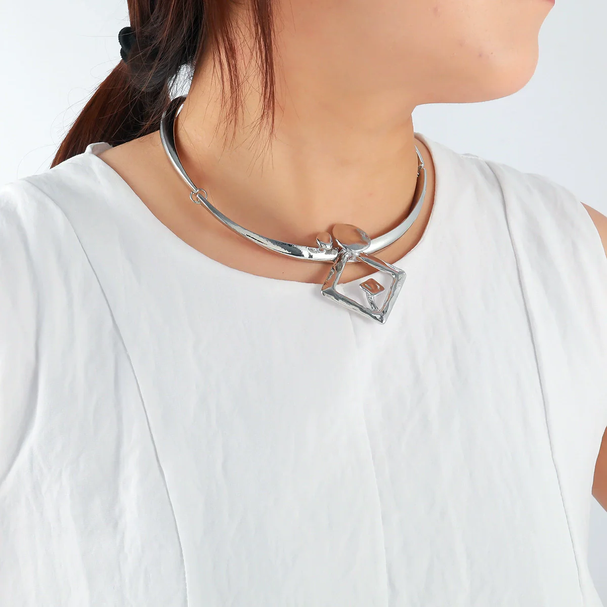 Choker Alloy Geometric Round Electroplating Women's Hiphop Punk Retro Exaggerated - Image 2