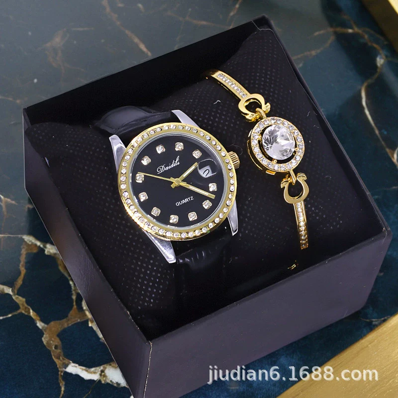 Couple Fashion Waterproof Quartz Wrist Watch Set Alloy And Stainless Steel Round Dial - Image 15