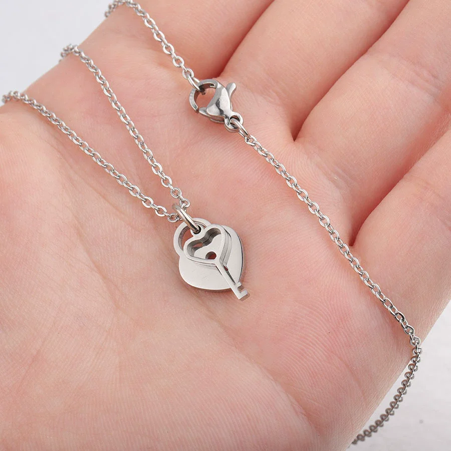 Couples Love Concentric Lock And Key Necklace Titanium Steel Heart Pattern Electroplating - Image 4