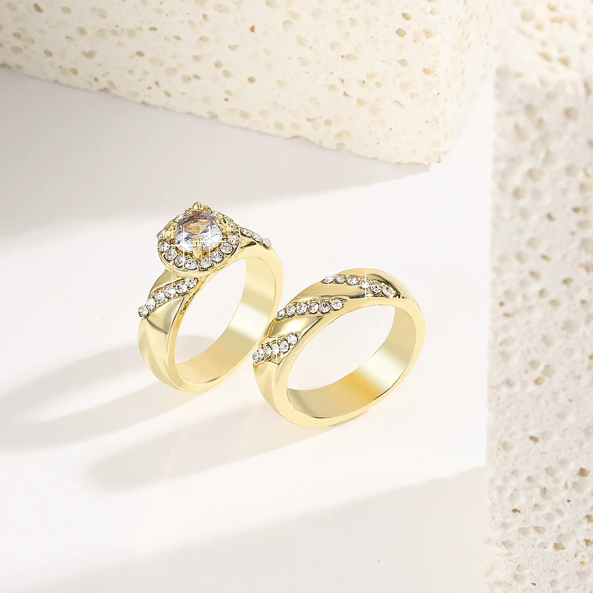Fashion Creative Love Ring Zinc Alloy Heartshaped Inlaid Zircon For Women - Image 4