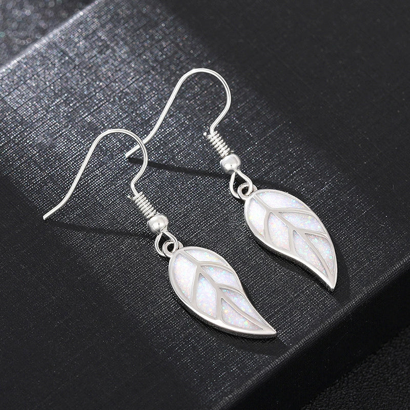 Fashion Design Leaf Copper Women's Earrings - Image 3