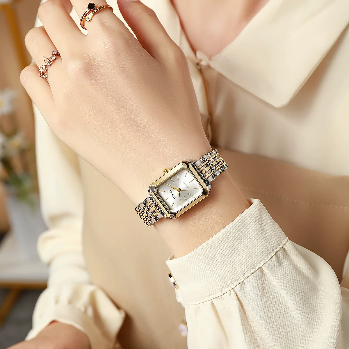 Fashion Distinctive Alloy And Stainless Steel Square Quartz Watch For Women Students - Image 2