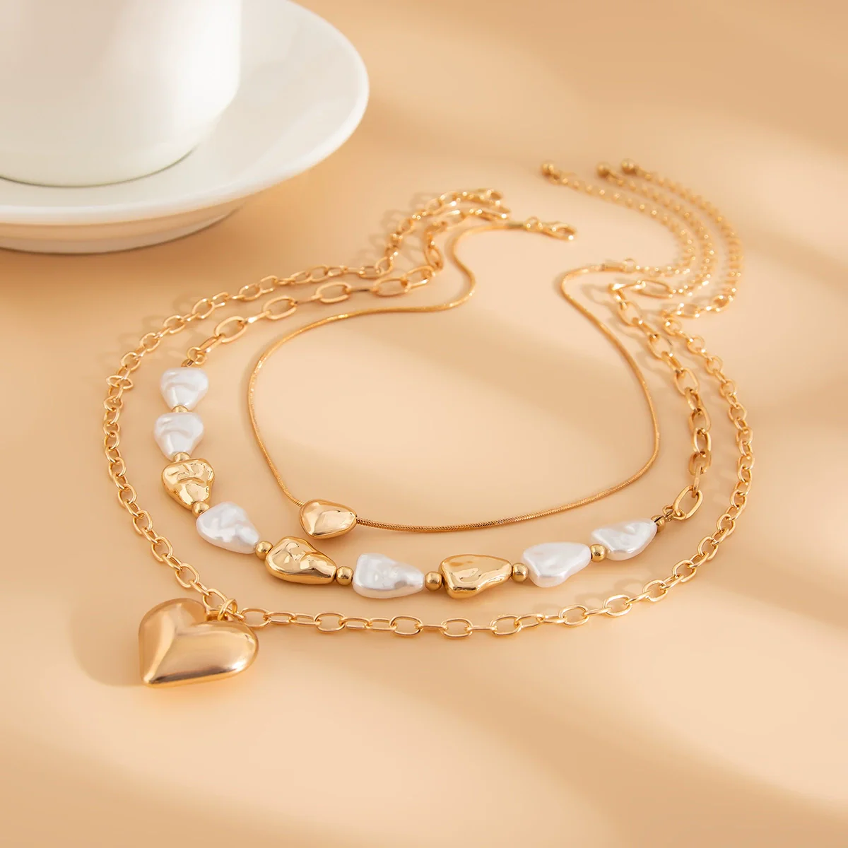 Fashion Ins Metal Love Pendant Necklace Alloy Copper Iron Imitation Pearls Cross Chain Electroplating For Women - Image 4